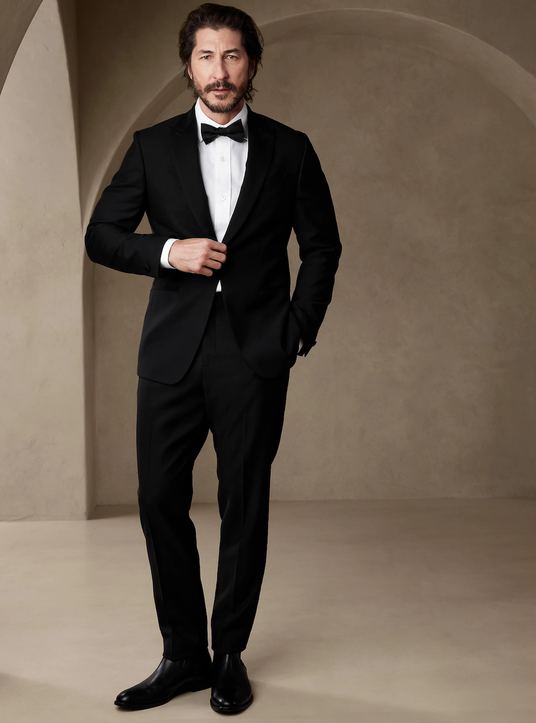 Suit Up in Style: A Groom's Guide to Wedding Guest Fashion for Men